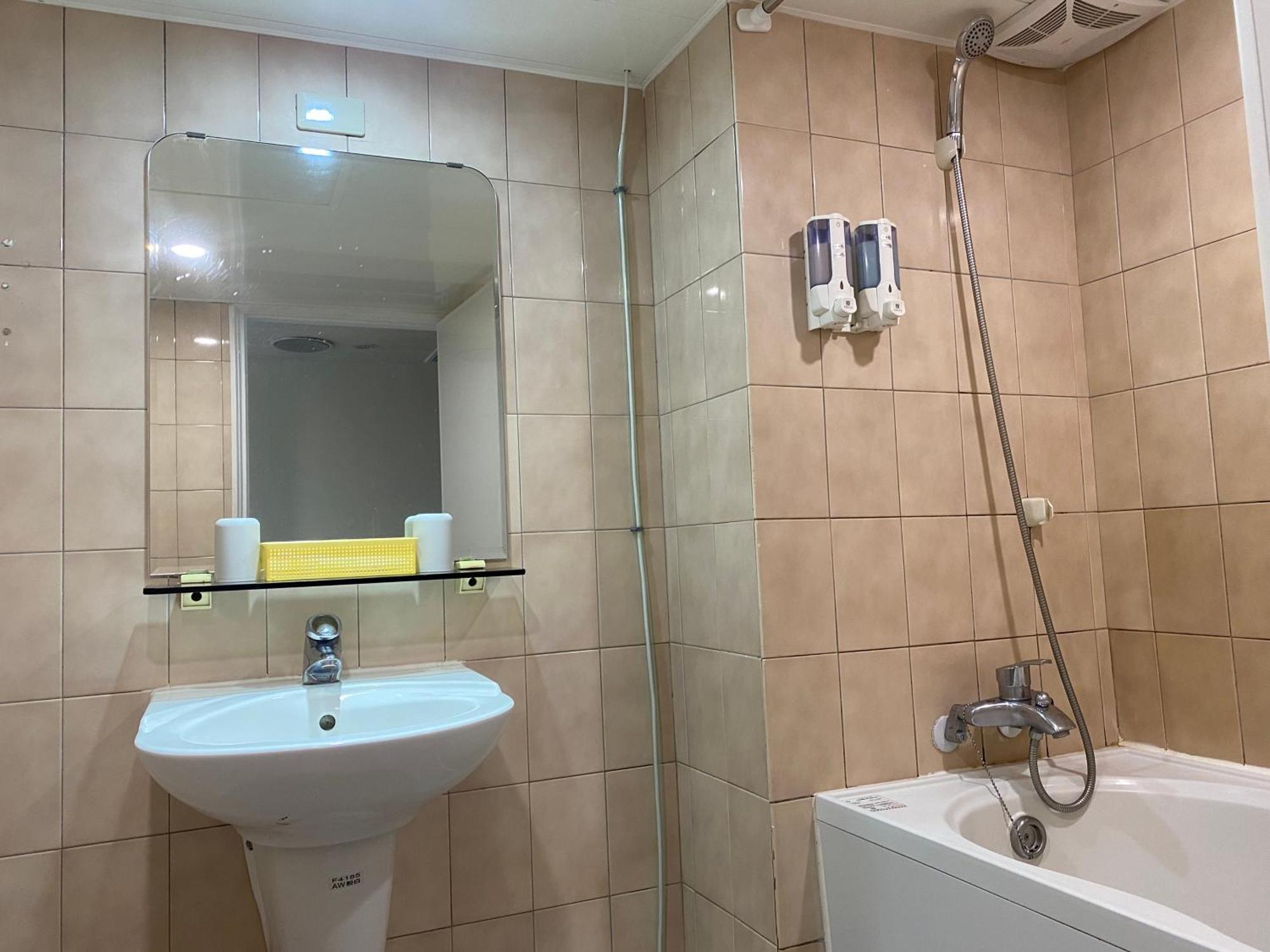 Taipei Toy Hotel Экстерьер фото